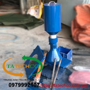 Phễu rót cát hiện trường