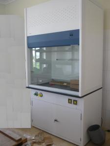 Tủ hút khí độc